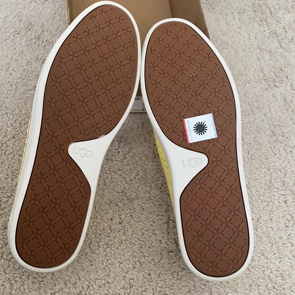 Ugg Flat espadrilles